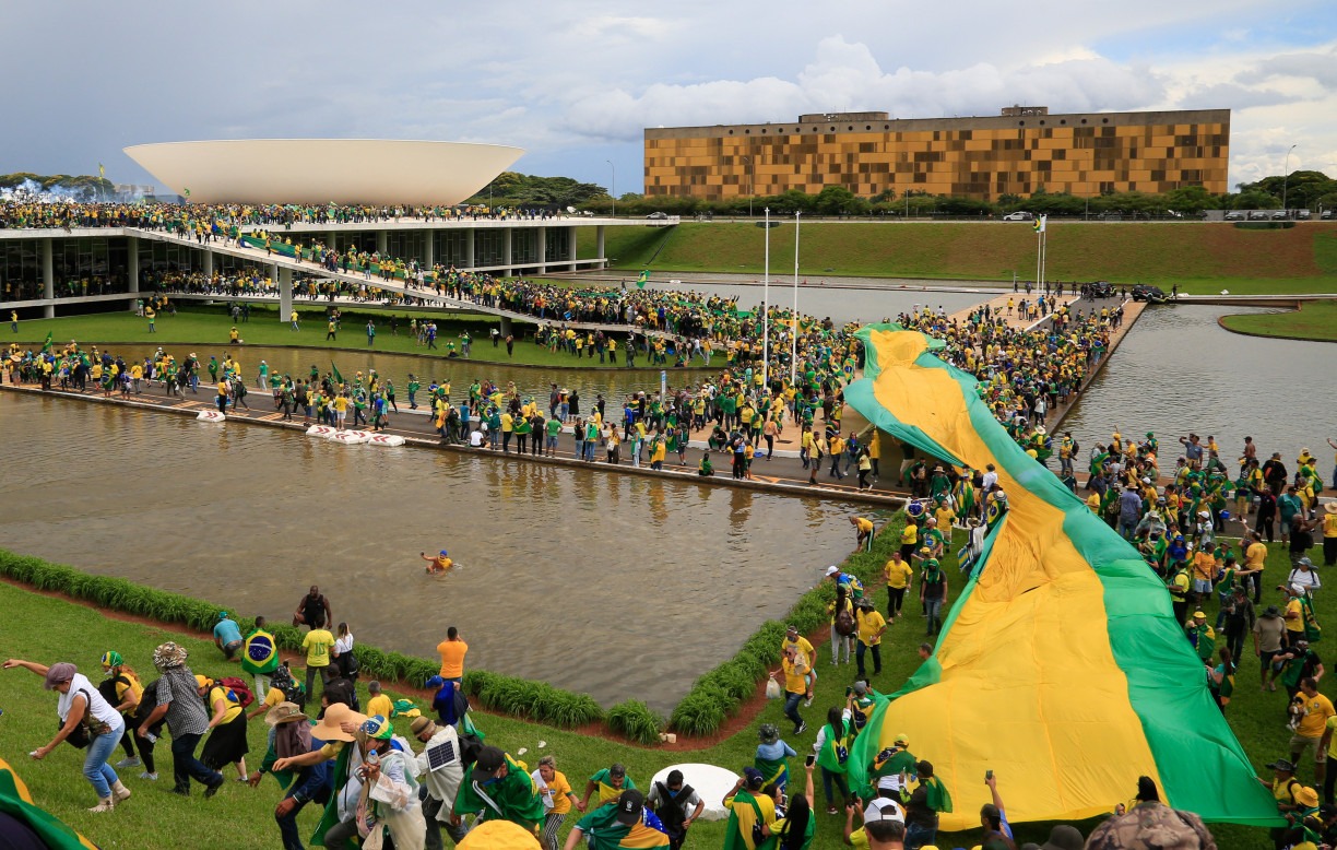Bolsonaristas radicais participaram de atos de vandalismo no dia 8 de janeiro