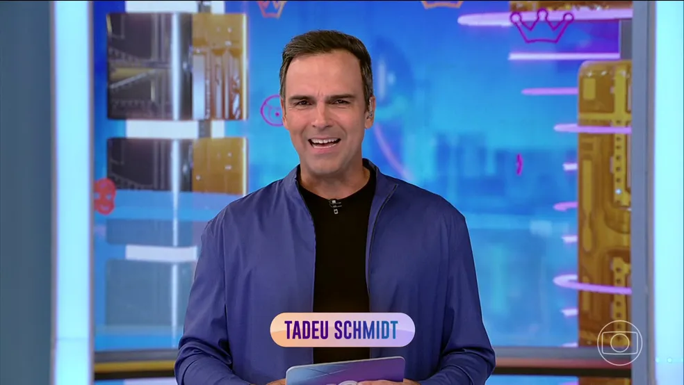 Tadeu Schmidt, apresentador do BBB 23