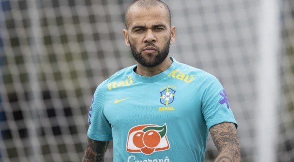 Daniel Alves está preso há um mês e teve vários recursos negados pela justiça espanhola