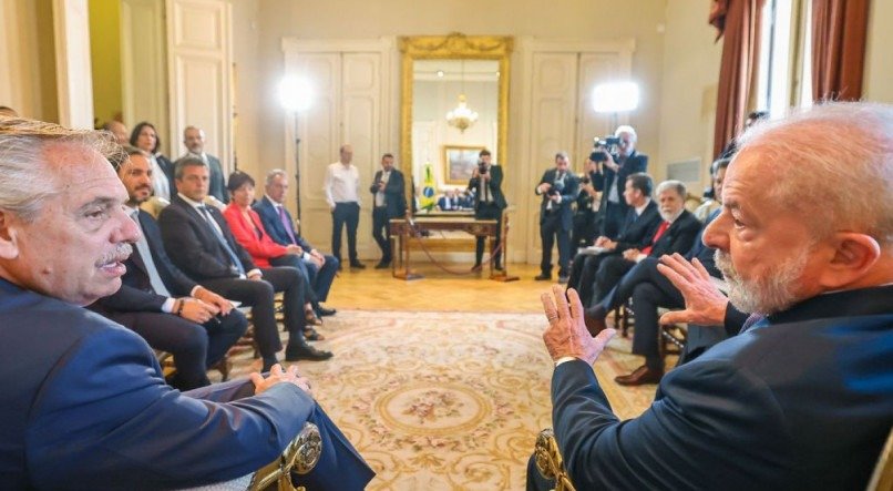 Presidente da República, Luiz Inácio Lula da Silva durante reunião com o Presidente da República Argentina, Alberto Fernández