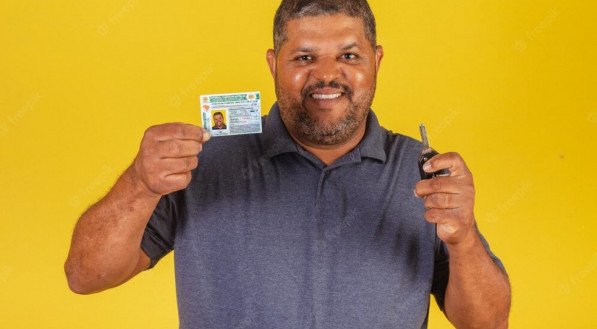 CNH SOCIAL: inscritos do CadÚnico poderão ter direito a CNH grátis; entenda