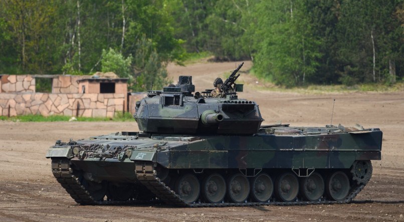 A Alemanha anunciou que vai entregar à Ucrânia 14 tanques Leopard 2A6