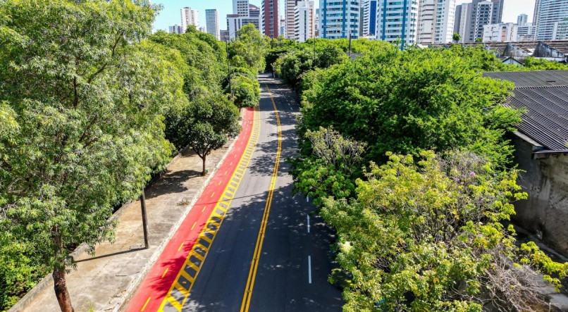 Recife inaugura mais um trecho de ciclofaixa na cidade