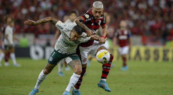 Flamengo e Palmeiras se enfrentam, neste s&aacute;bado, no Allianz Parque