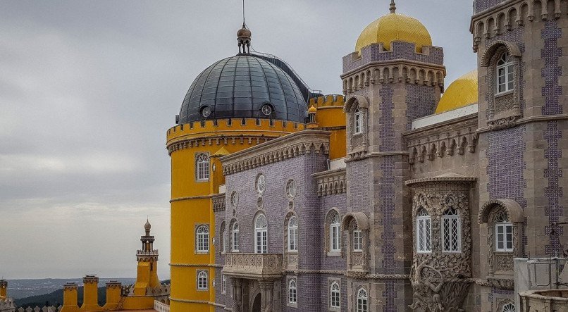 Palácio de Pena, em Sintra, Portugal é um bom passeio