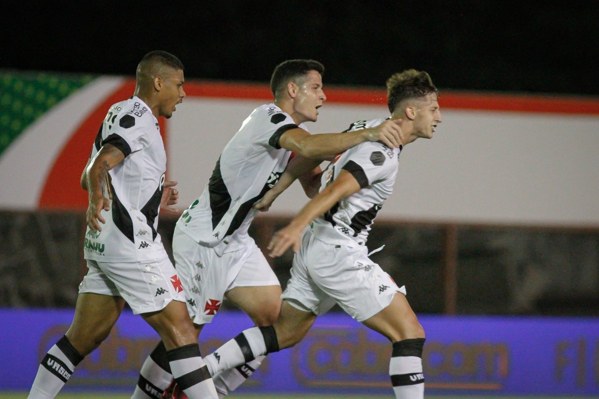 Vasco x Resende ao vivo: como assistir ao jogo na CazéTV ou Twitch