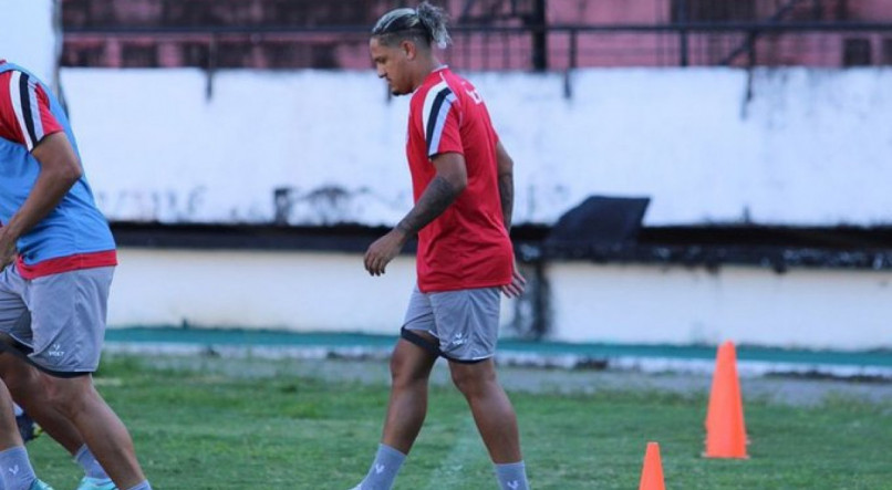 Felipe Gedoz estreou com gol no Santa Cruz