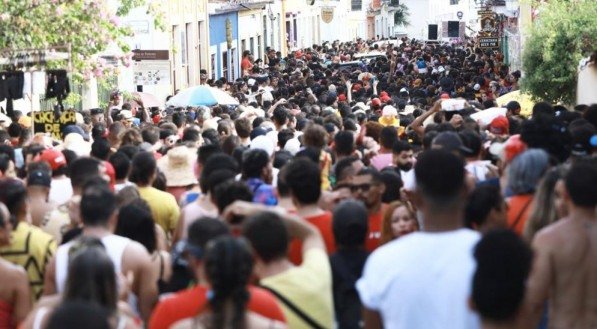 Sem permissão, é assédio!