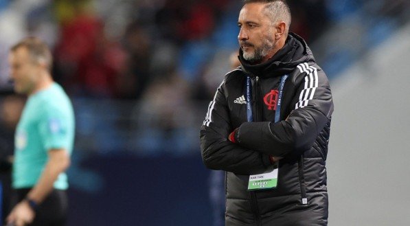 T&eacute;cnico portugu&ecirc;s Vitor Pereira n&atilde;o convenceu no comando do Flamengo