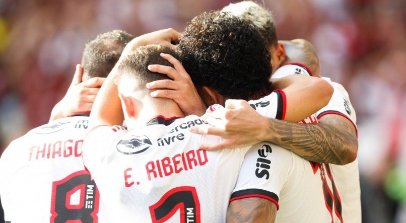 O Flamengo entra em campo pelo Campeonato Carioca