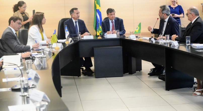 Governadores do  Nordeste, Pernambuco, Ceará e Piauí, foram discutir projeto em Brasília   