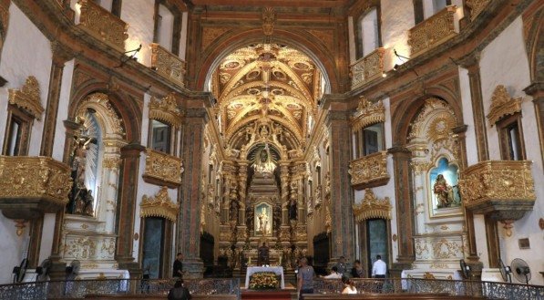 Missa marca reabertura de igreja histórica do Recife após três anos em restauração. Veja fotos