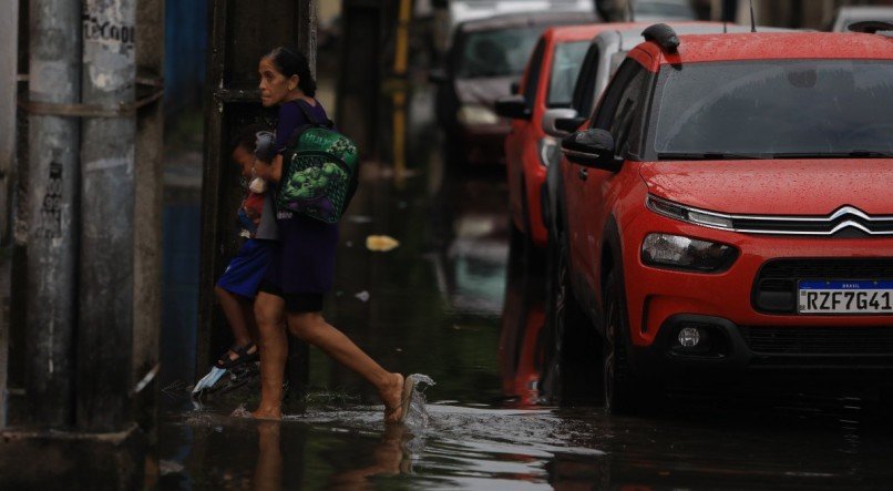 CHUVA RECIFE: Confira a PREVIS&Atilde;O DO TEMPO no RECIFE e saiba como est&aacute; o n&iacute;vel da MAR&Eacute; RECIFE nesta segunda-feira (26)