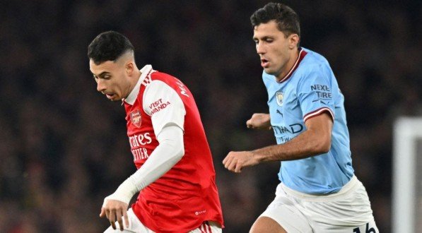 Arsenal recebe o City pela Premier League 