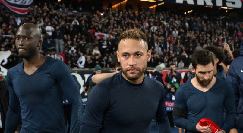 Al&eacute;m de Messi, Neymar e Verratti tamb&eacute;m devem ir embora do PSG