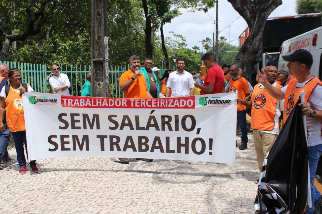 atrasado
