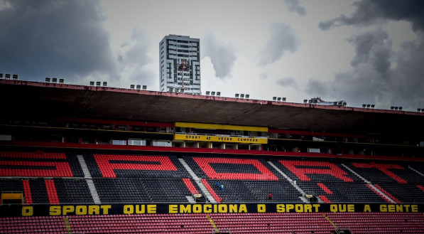 Estádio do Sport está sem receber jogos para ajustes no gramado e em outros setores
