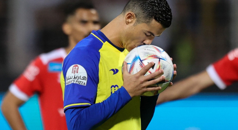 Cristiano Ronaldo &eacute; a grande estrela do Al-Nassr no jogo contra o Al-Hazem