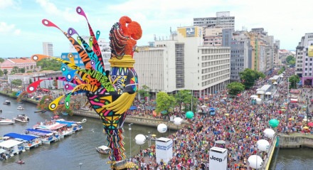 Galo ultrapassou a marca de mais de 2,5 milhões de foliões na volta do carnaval