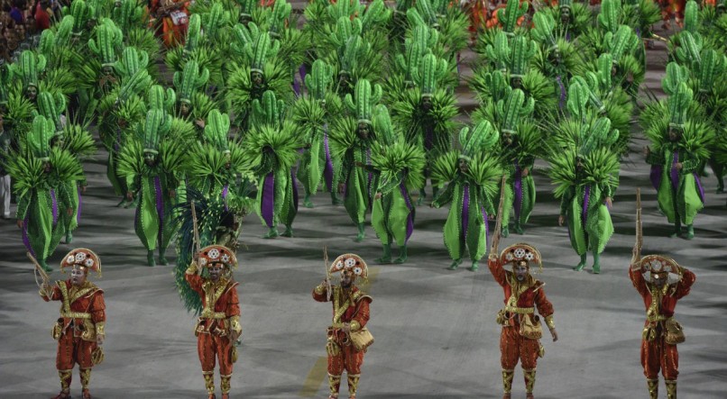 Desfile da Imperatriz no Carnaval 2023 do Rio