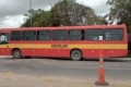 Em condições precárias de operação, os cinco ônibus escolares também operavam sob superlotação, quando a PRF interviu