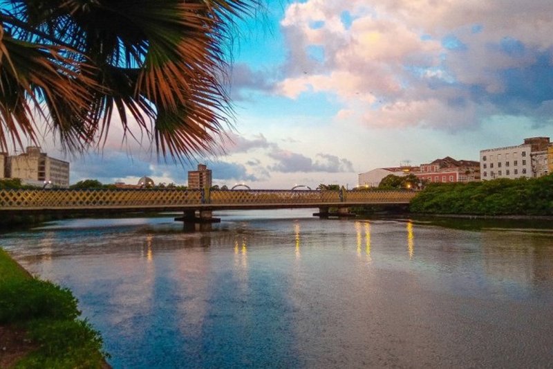Bairro do Recife em dia de sol