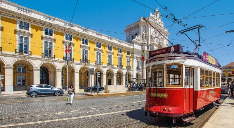 N&uacute;mero de estrangeiros em Portugal cresceu pelo s&eacute;timo ano consecutivo 