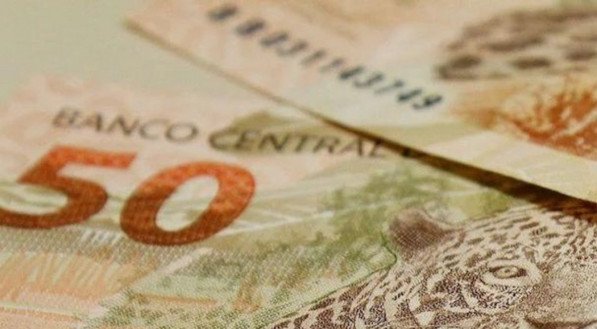 As aposentadorias e pens&otilde;es do INSS 2023 continuam a ser pagas, de acordo com a tabela oficial, com reajuste de aumento; veja datas do calend&aacute;rio