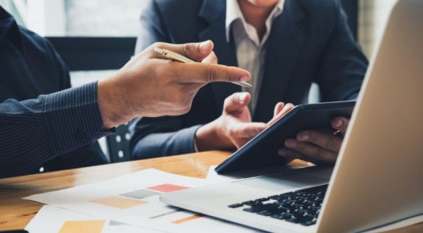 VAGAS EM TI: como fazer transição para a carreira e ter bons salários
