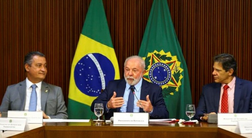 Rui Costa, Lula e Haddad, em reunião ministerial