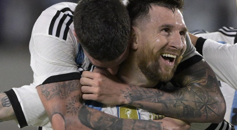 Messi celebrando gol pela Seleção da Argentina