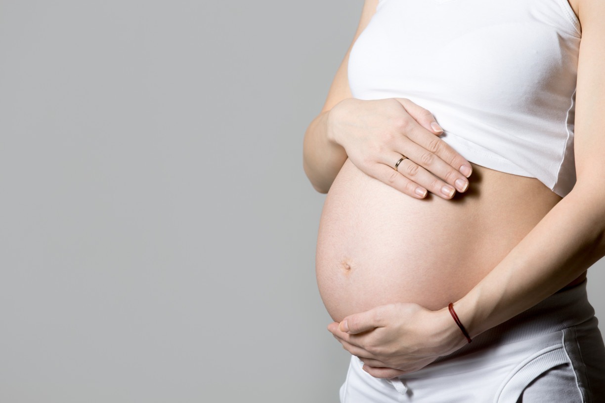 Babybee store - 🤰Os primeiros sinais e sintomas de gravidez podem surgir  antes do atraso da menstruação, mas podem ser tão sutis que somente as  mulheres que estão muito atentas ao seu