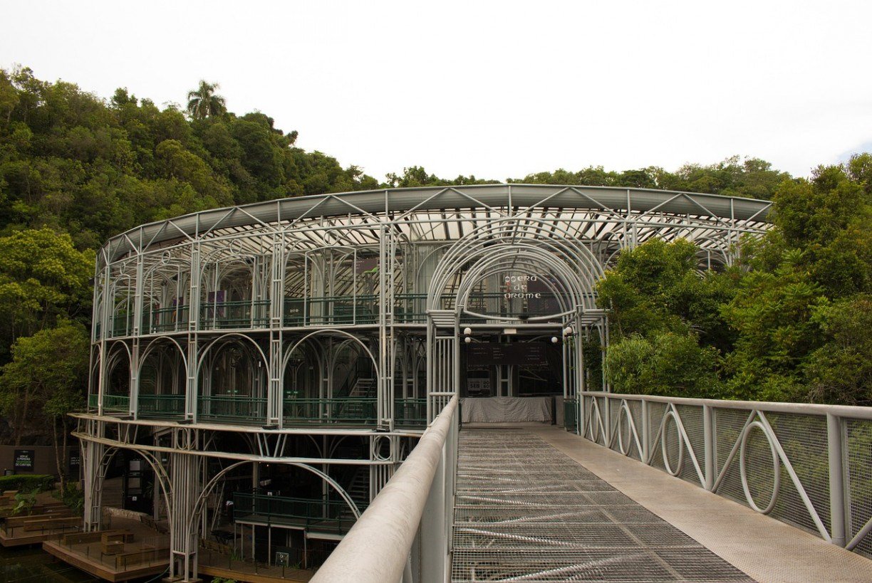 Desfrute das belas paisagens de Curitiba com pacote de viagem a partir de R$ 532