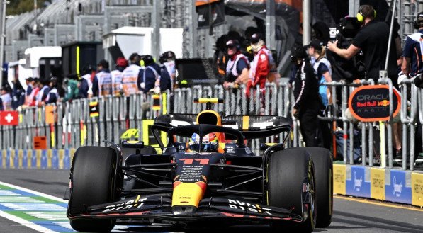 Sergio Pérez (Red Bull) em primeiro treino no Albert Park para o GP da Austrália.