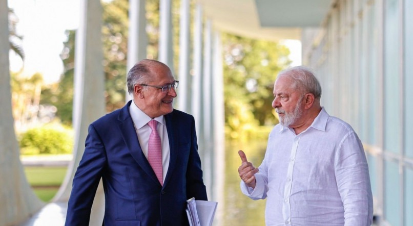 Lula e Geraldo Alckmin no Pal&aacute;cio do Planalto.