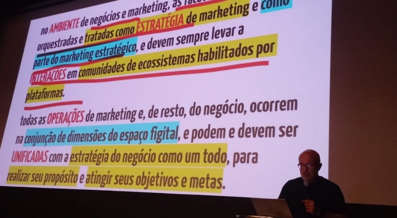 Silvio Meira no lançamento do Manifesto do Marketing do Futuro.