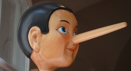 5 sinais que estão mentindo para você no relacionamento