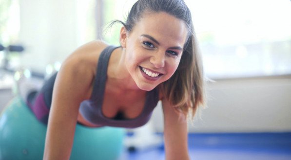 DIA DA ATIVIDADE FÍSICA: Quais são os EXERCÍCIOS AERÓBICOS que mais QUEIMAM CALORIAS?