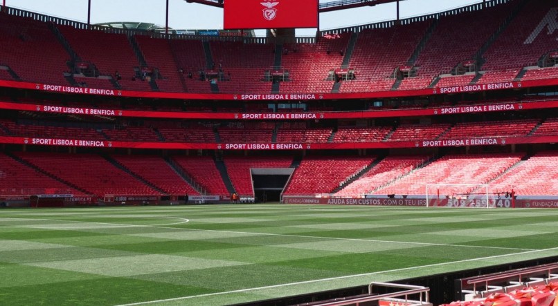 Benfica e Porto se enfrentam no estádio da Luz