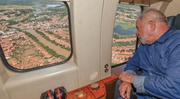 CHUVAS NO MARANHÃO: Lula sobrevoa áreas atingidas pelas chuvas no Maranhão; VEJA VÍDEO