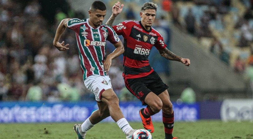 Fluminense x Flamengo jogam neste domingo (16)