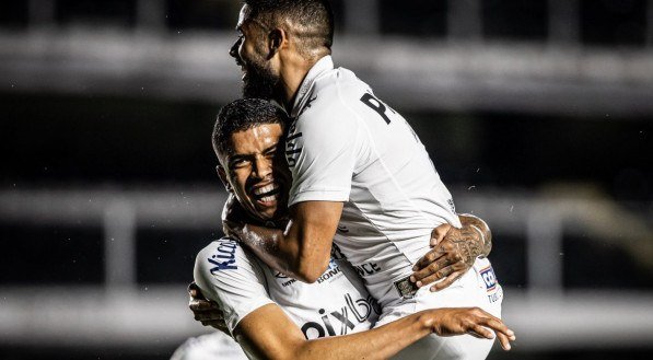 Mesmo eliminado, o Santos cumpre tabela contra o Blooming pela Sul-Americana