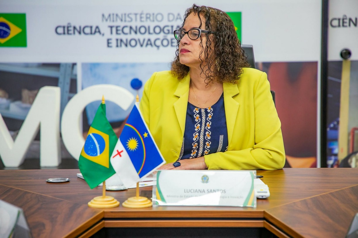 Ministra da Ciência e Tecnologia defende a atualização da Lei do Bem para investimento privado em pesquisa e inovação