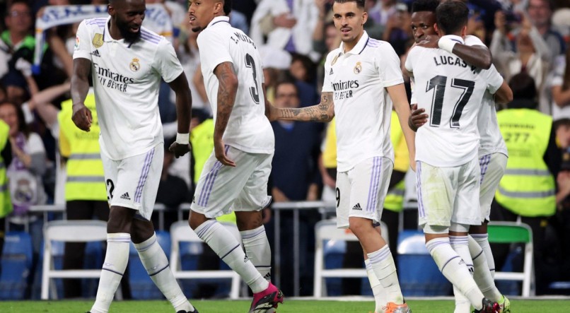 Real Madrid entra em campo pela Champions League