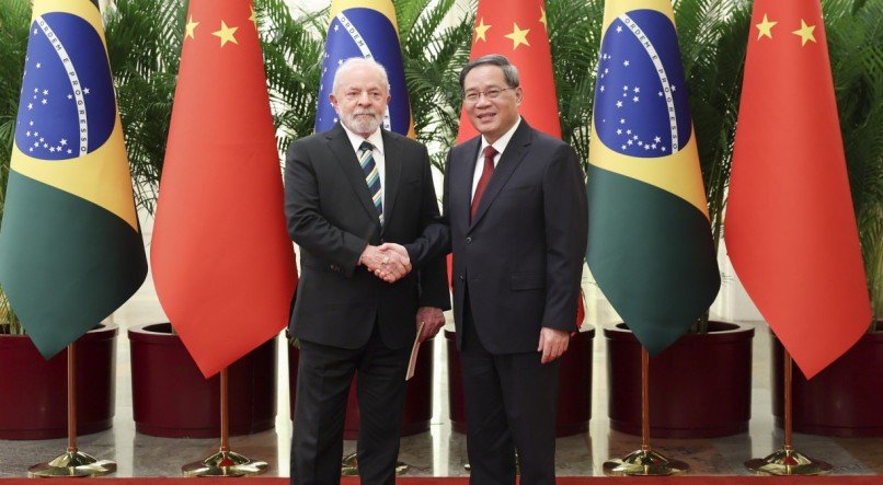 Xi Jinping afirmou que os dois países têm interesses comuns e que esse relacionamento vai desempenhar "papel positivo importante para a paz, o desenvolvimento e a prosperidade das regiões e do mundo"