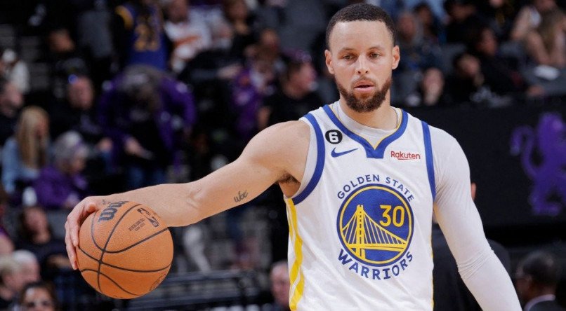 Stephen Curry, &eacute; a esperan&ccedil;a do Golden State Warriors para o jogo dois diante dos Lakers.