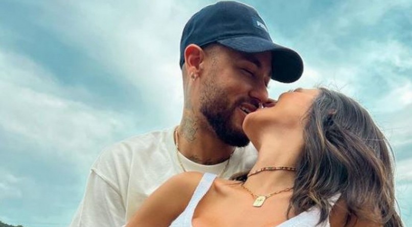 Neymar e Bruna Biancardi anunciaram gravidez recentemente