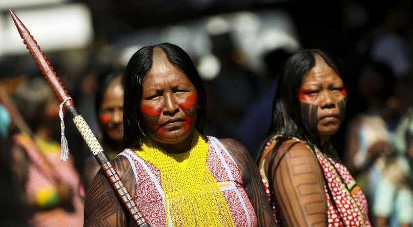 Indígenas no Acampamento Terra Livre