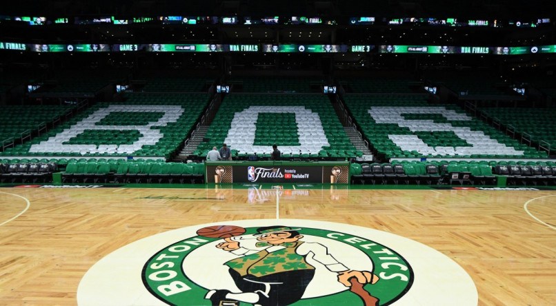Celtics e Heat se enfrentam pelo jogo cinco da final da Confer&ecirc;ncia Leste no TD Garden Stadium