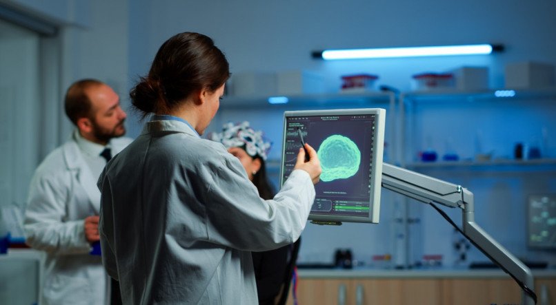 Veja a relação entre Alzheimer e pressão alta